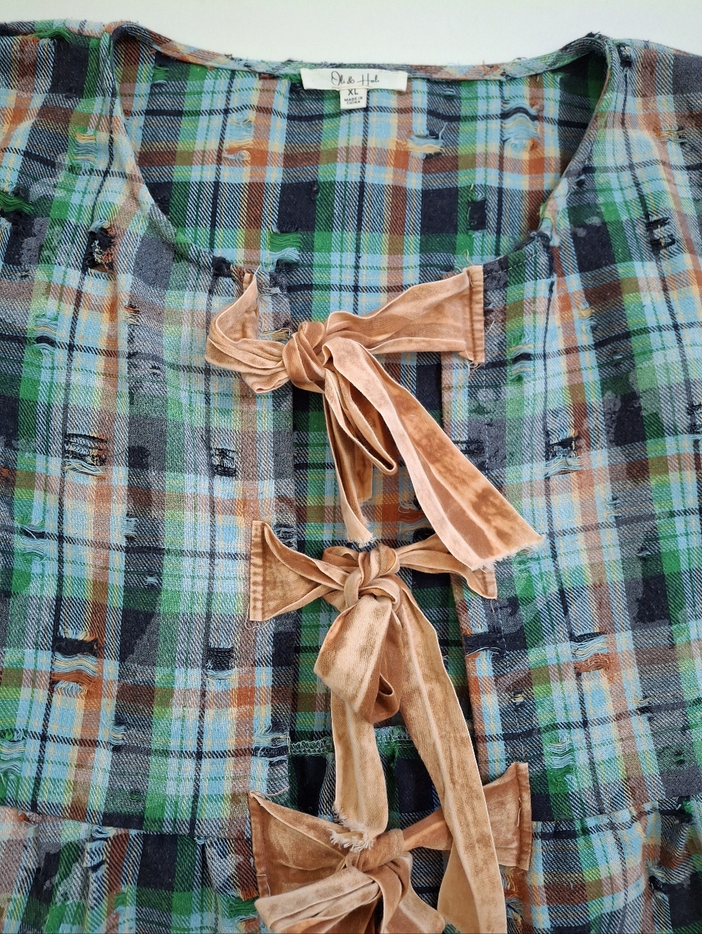 Oli & Hali "Bow It Goes" Plaid Puff Sleeve Tie Front Peplum Top XL - Picture 3 of 12